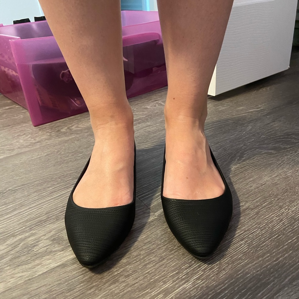 Brand new black flats